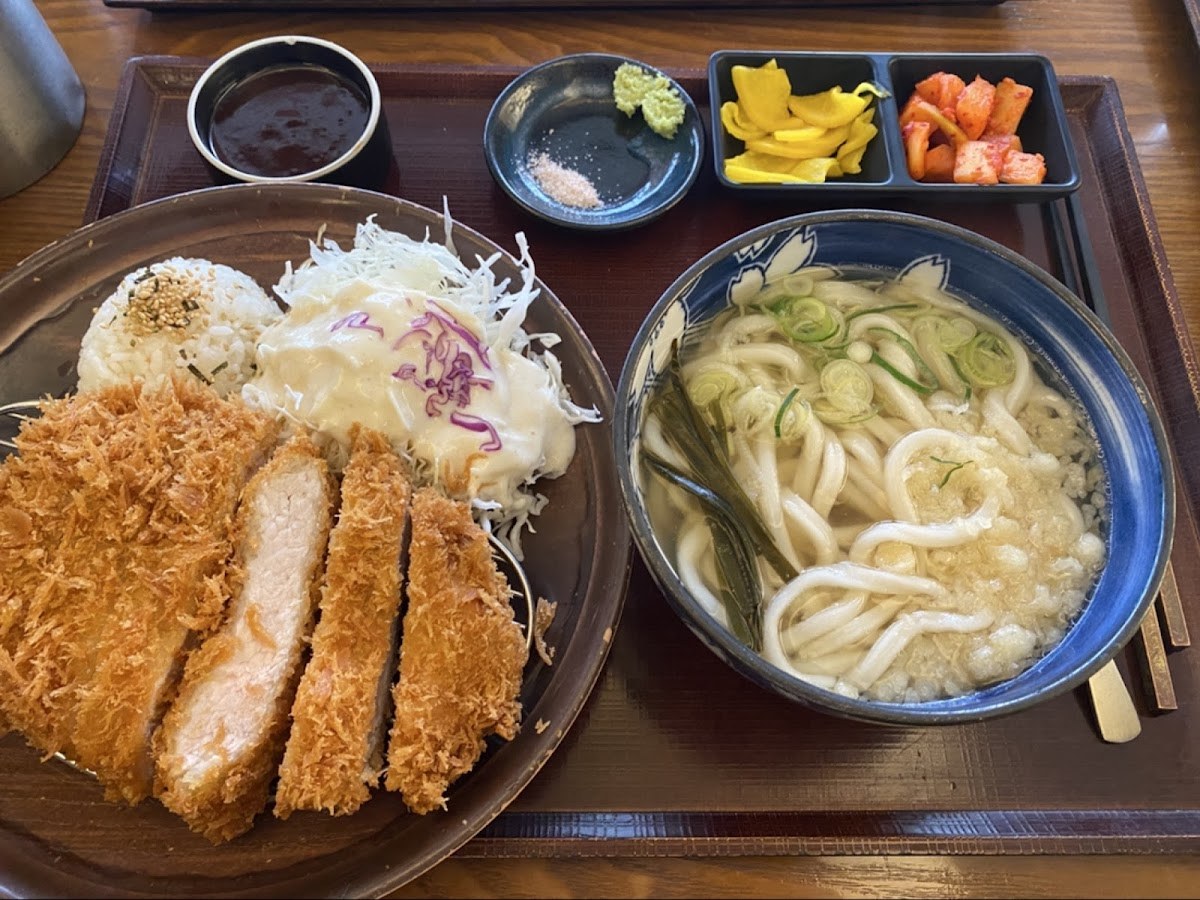 Macho-ya Songpa: Udon and Tonkatsu Delight Near Seokchon Station, Seoul